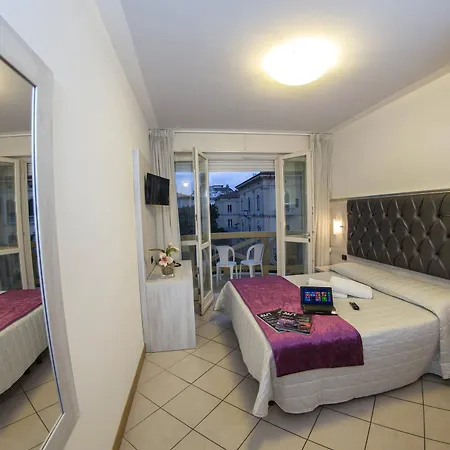 Hotel Playa Viareggio